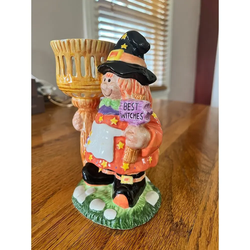 Ceramic Halloween witch figurine - Height: 7